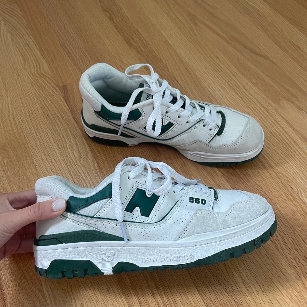 New Balance 550 forest green